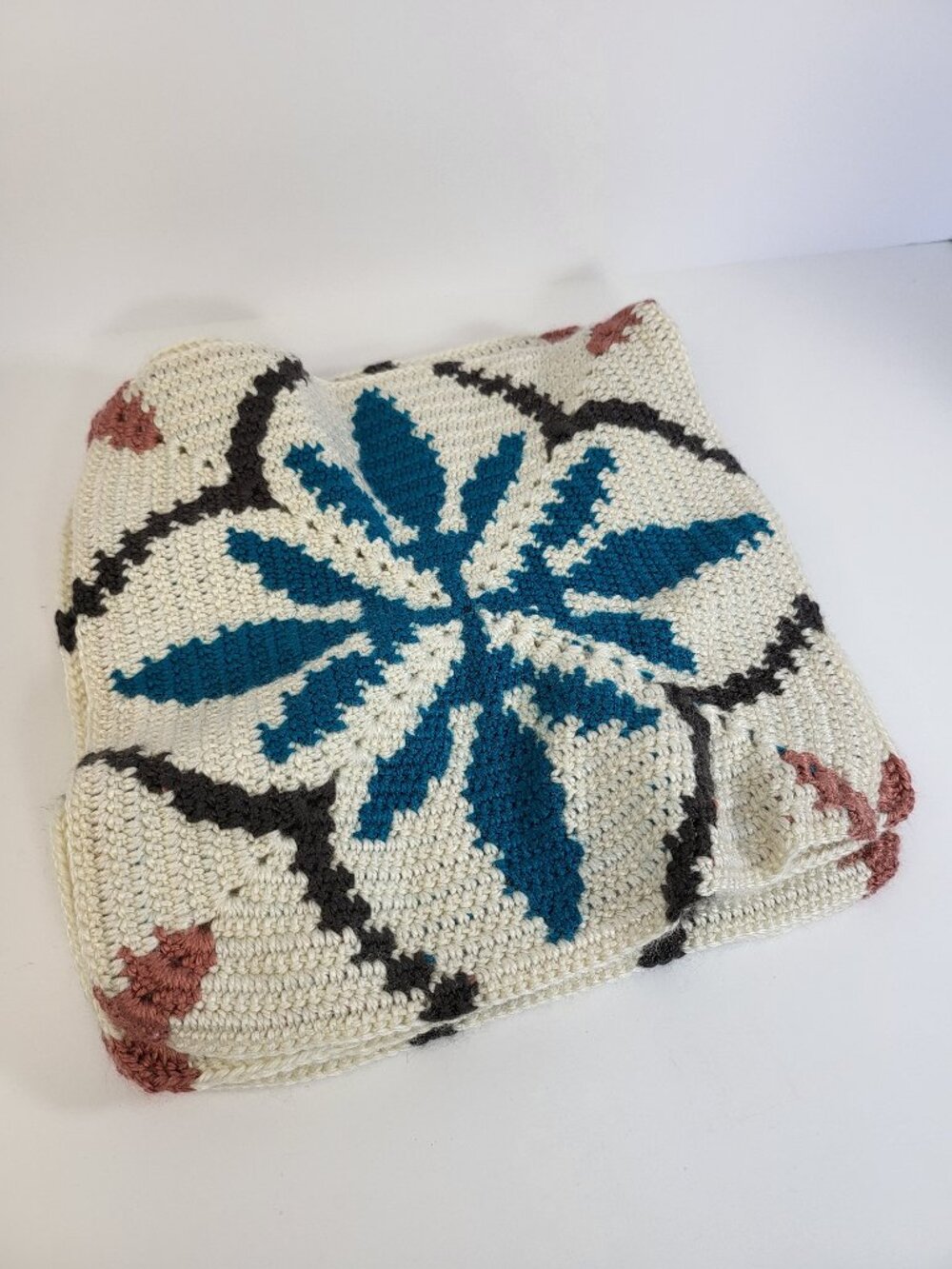 Set of 5 Large Crochet Trivets – Teal Botanical Star Design, Boho Kitchen Mats